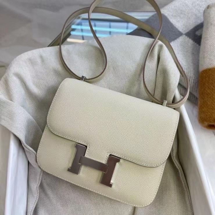 에르메스 콘스탄스18 나타 화이트 은장 앱송